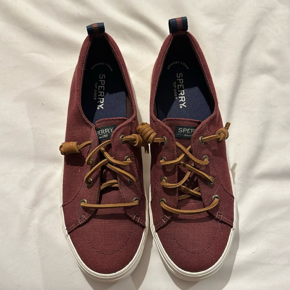 NEVER WORN Women’s S 8 Maroon Sperry Slip On Sneaker